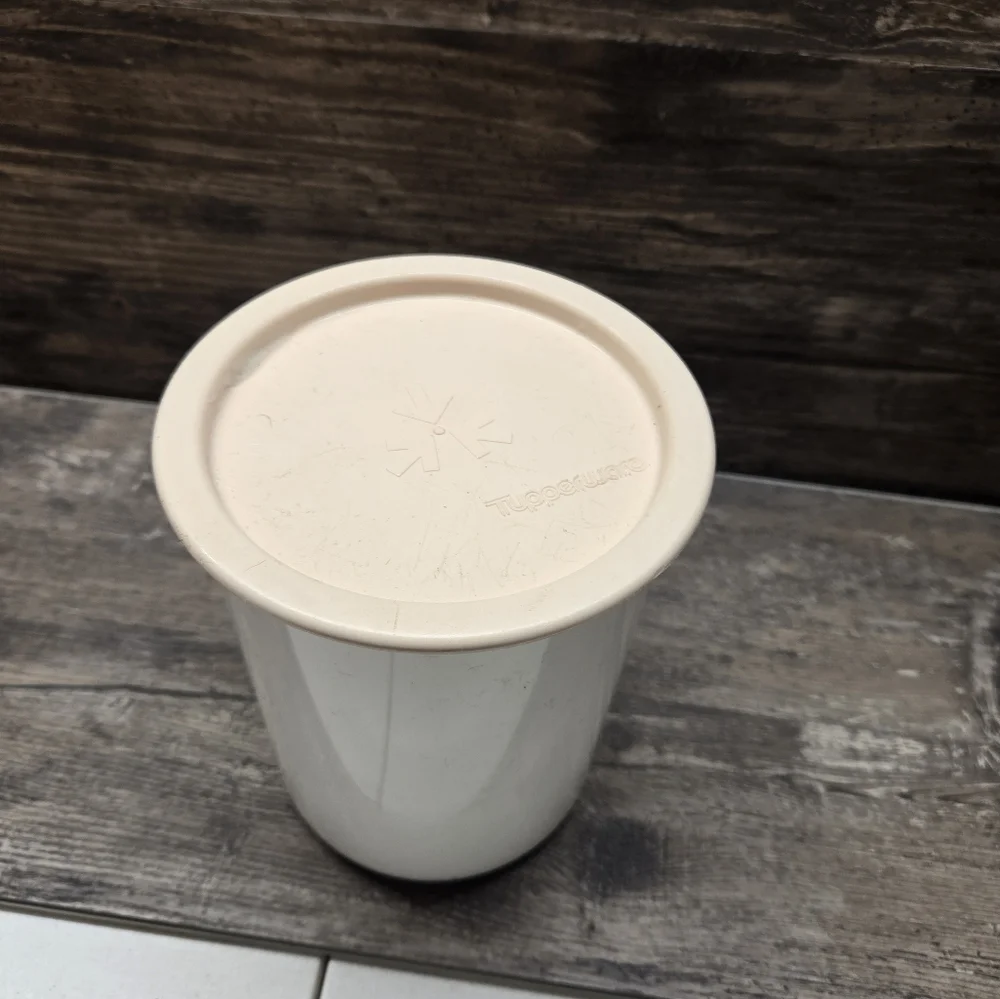Tupperware One Touch‎ Nesting Canister 2422A-2